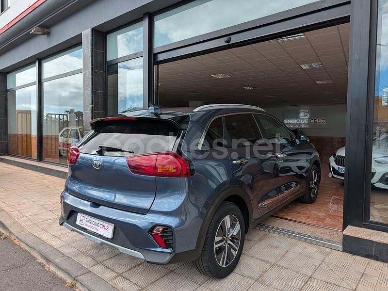Usado Kia Niro 141 CV (103 kW) 2021 Azul SUV