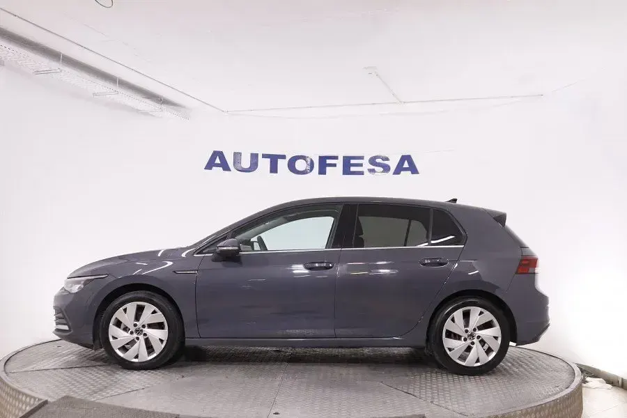 Usado VW Golf VIII Style 150 CV (110 kW) 2020 Gris