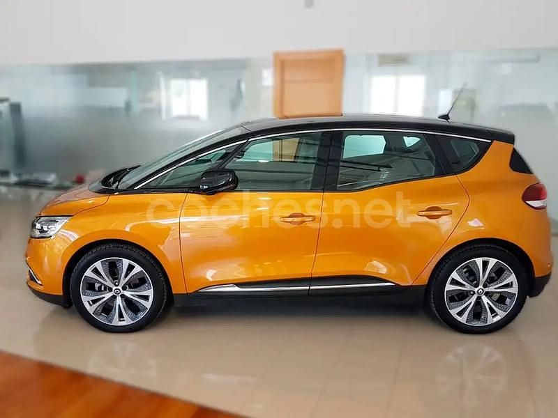 Usado Renault Scénic IV Zen 140 CV (102 kW) 2019 Amarillo Monovolumen