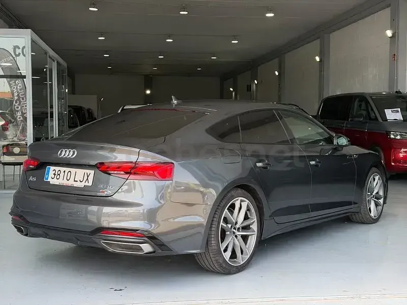 Usado Audi A5 Sportback S-Line 163 CV (119 kW) 2020 Gris / plata Utilitario