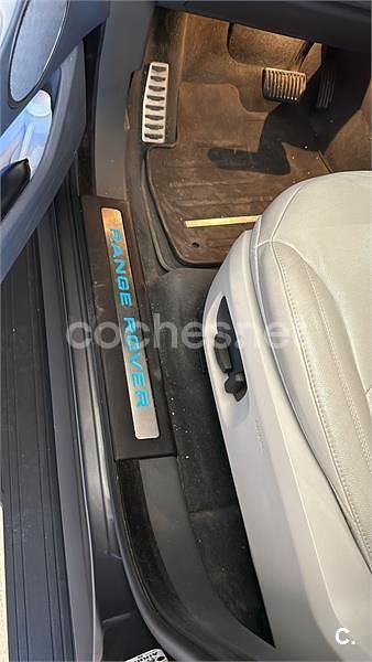 Usado Land Rover Range Rover evoque R-Dynamic 150 CV (110 kW) 2019 Gris / plata SUV