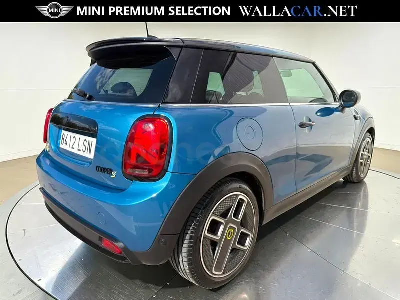 Usado Mini Cooper SE 135 kW (184 CV) 2021 Azul Utilitario