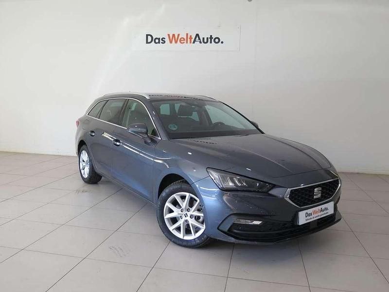 Gris Usado 2025 Seat Leon ST Style Familiar | 20.900 € (Precio justo) - Imagen 1/4