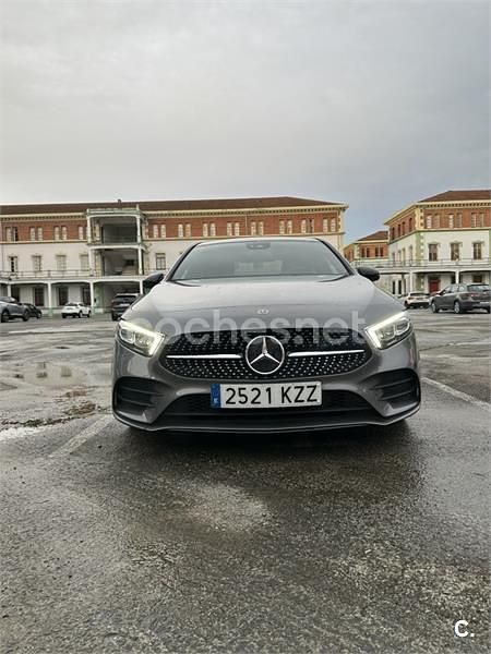 Usado Mercedes A180 116 CV (85 kW) 2020 Gris / plata Berlina