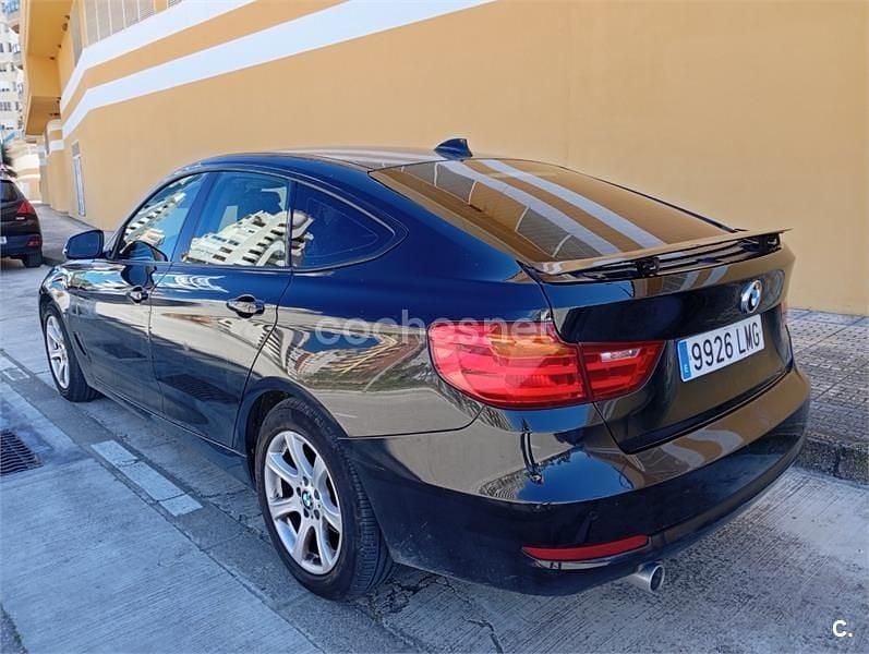 Usado BMW 318 Gran Turismo 143 CV (105 kW) 2016 Negro Berlina