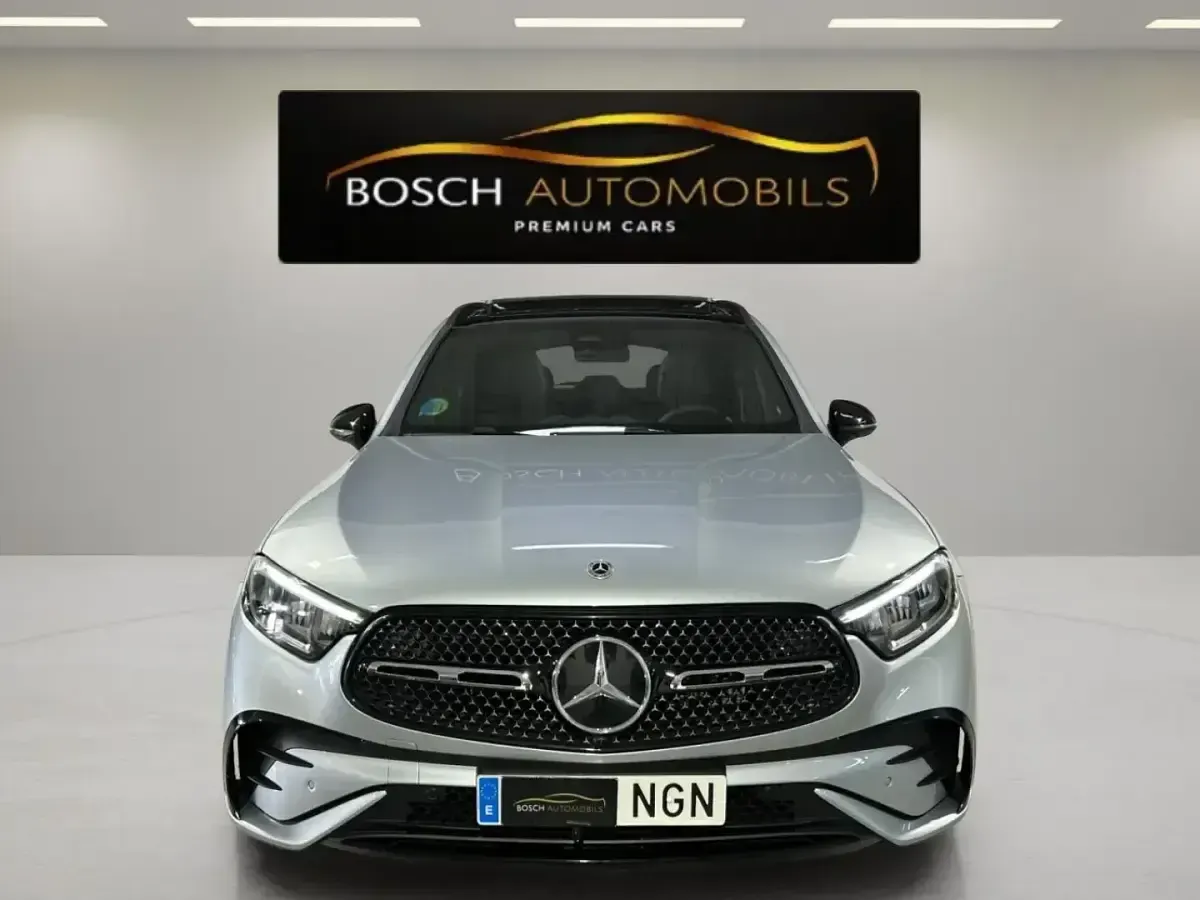 Usado Mercedes GLC220 197 HP (144 kW) 2025 Cinzento SUV