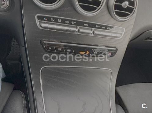 Usado Mercedes GLC200 163 CV (119 kW) 2020 Negro SUV