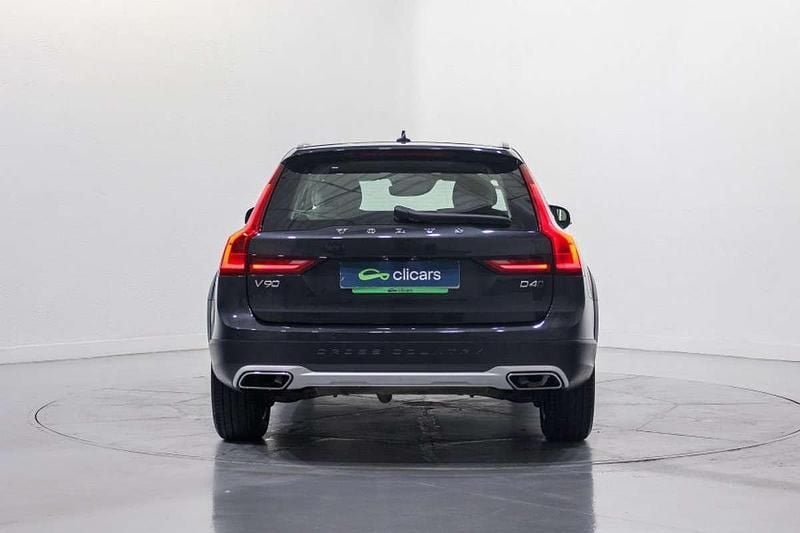 Begagnad Volvo V90 CC 190 HK (139 kW) 2019 Grå Kombi