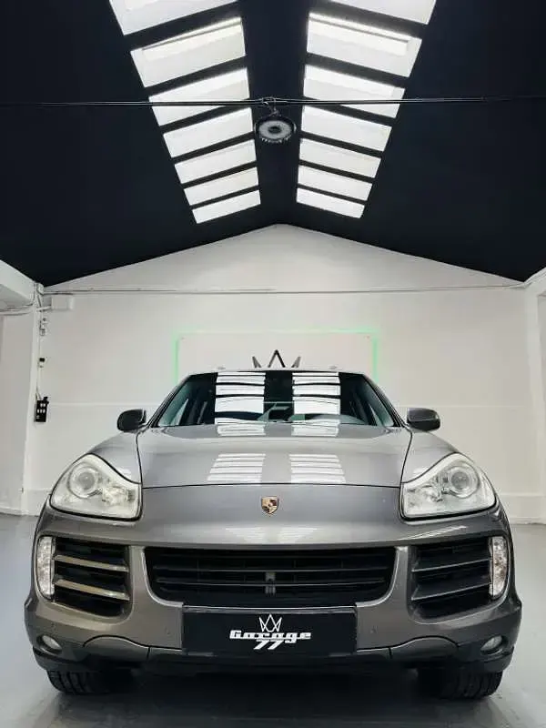 Usado Porsche Cayenne 385 CV (283 kW) 2009 Gris SUV