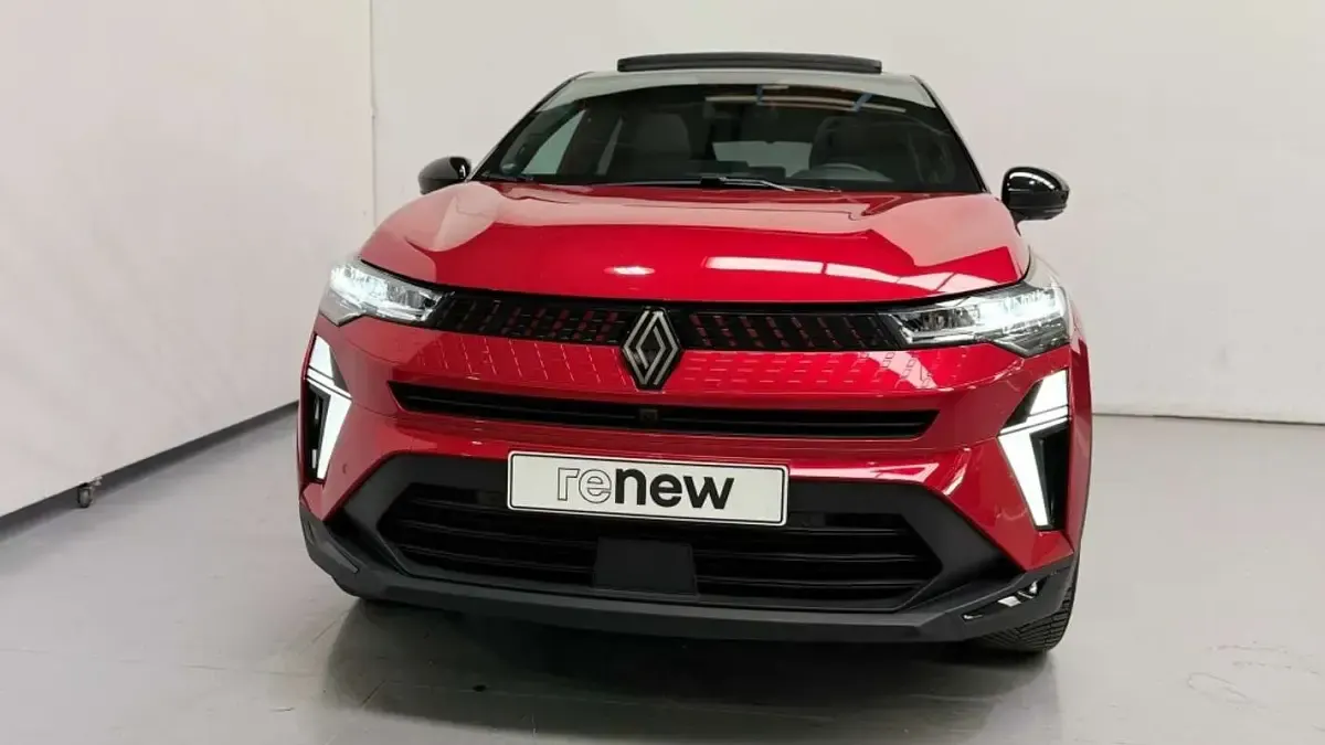 Usado Renault Captur Techno 145 CV (106 kW) 2025 Rojo SUV