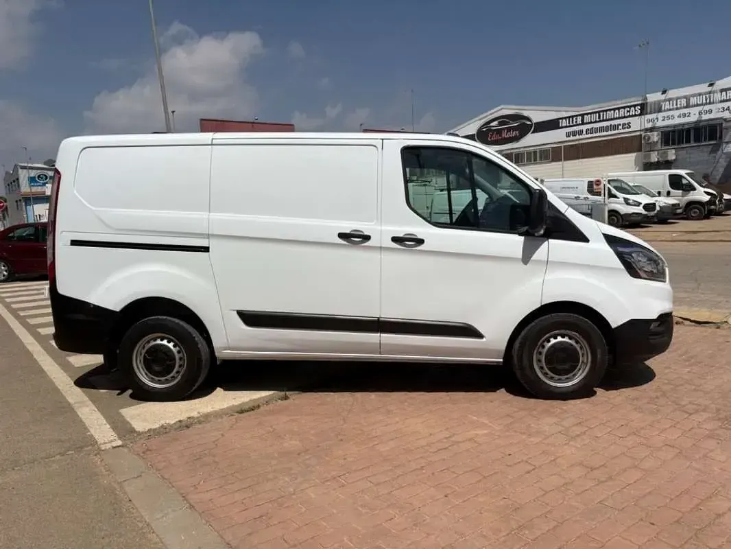 Usado Ford Transit Custom Ambiente 131 CV (96 kW) 2020 Blanco Van