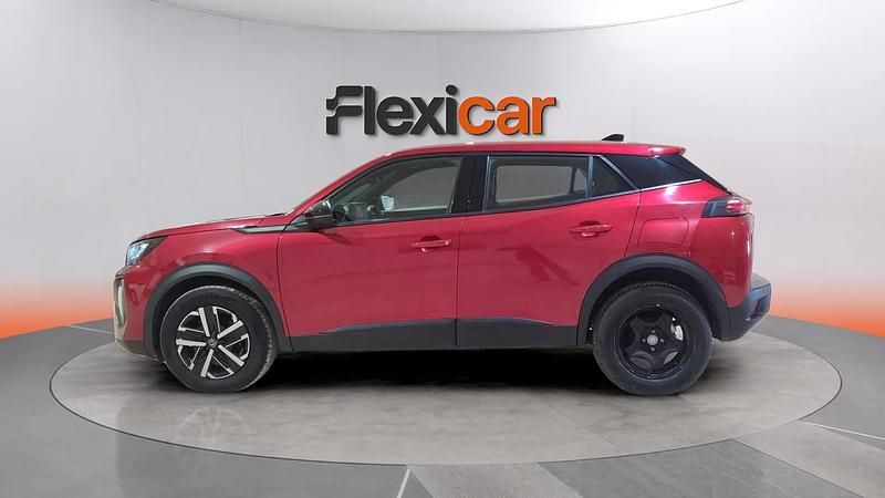 Usado Peugeot 2008 Active 101 CV (74 kW) 2023 Rojo SUV