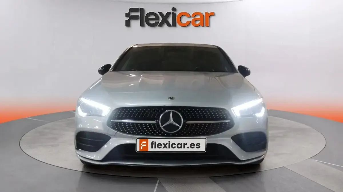 Usado Mercedes CLA180 Shooting Brake 116 CV (85 kW) 2021 Gris Familiar
