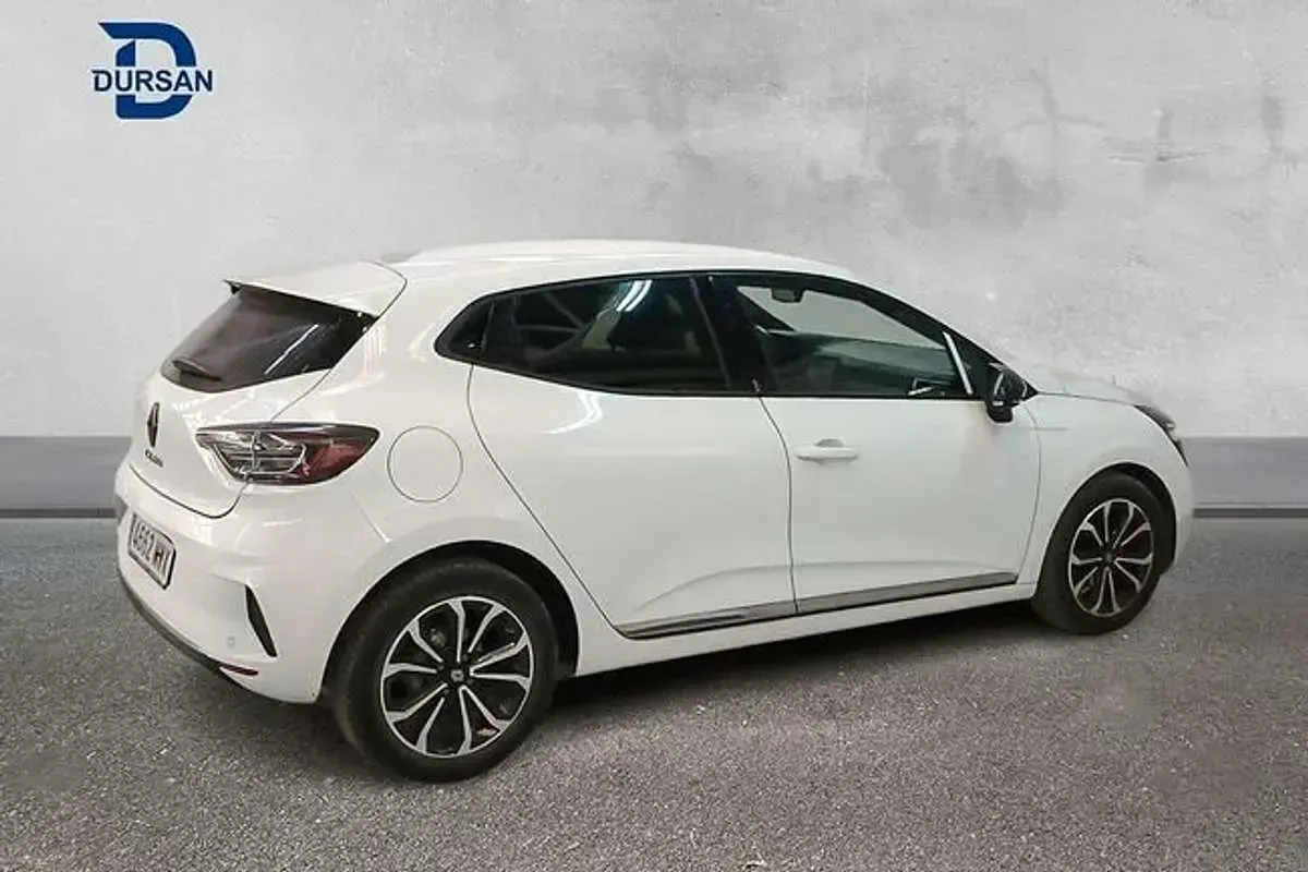 Usado Renault Clio Techno 91 CV (66 kW) 2024 Blanco Utilitario