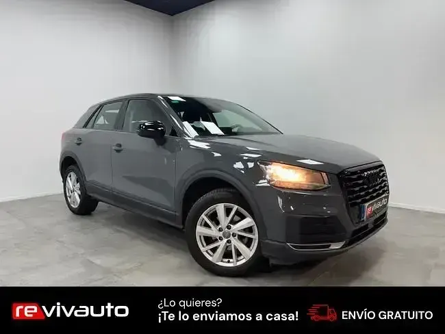 Usado Audi Q2 Advanced Plus 116 CV (85 kW) 2019 Gris SUV