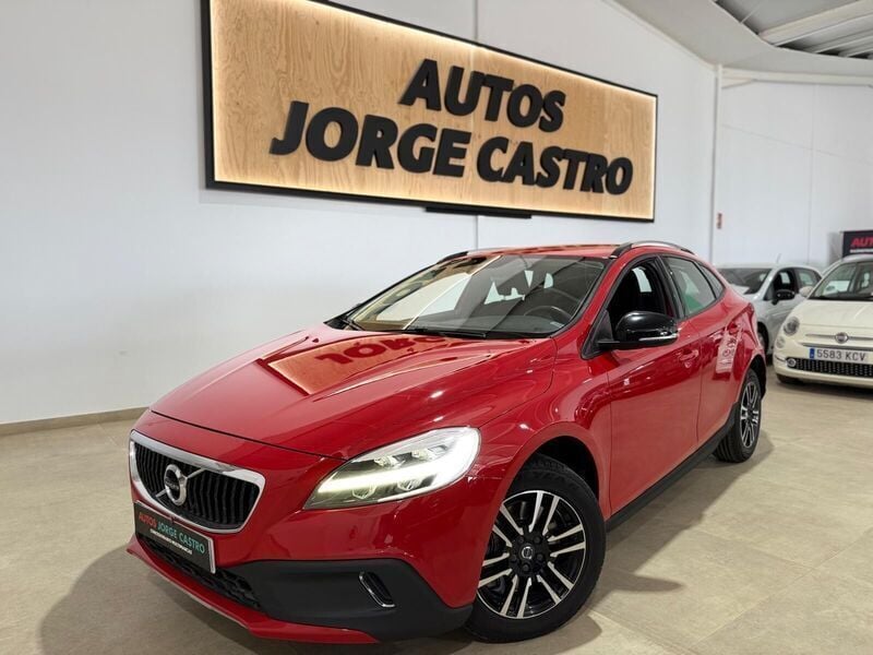 Rojo Usado 2019 Volvo V40 CC Familiar | 14.800 € (Precio justo) - Imagen 1/4