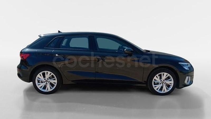 Usado Audi A3 Ambiente 204 CV (150 kW) 2024 Negro Berlina