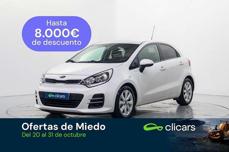 Blanco Usado 2015 Kia Rio Utilitario | 8590 € (Precio justo) - Imagen 1/4
