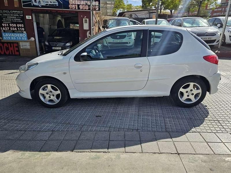 Blanco Usado 2010 Peugeot 206+ Utilitario | 4250 € (Precio justo) - Imagen 1/4