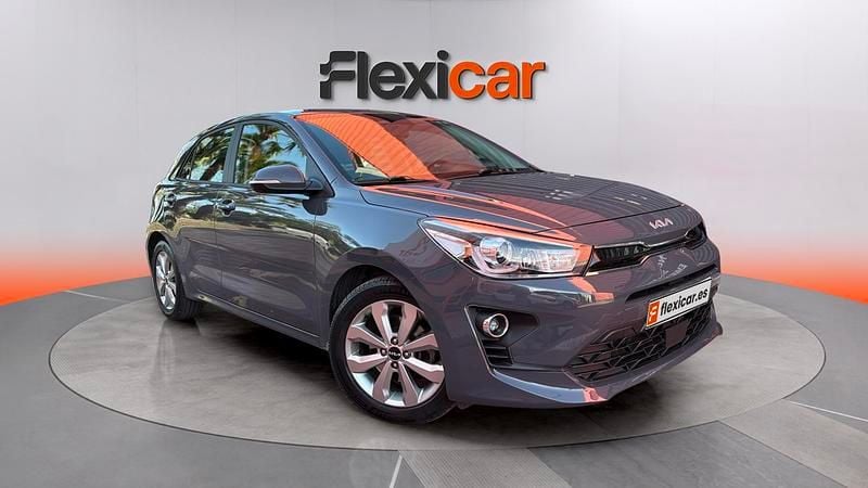 Usado Kia Rio 101 HP (74 kW) 2022 Sedan