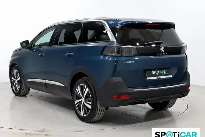Usado Peugeot 5008 Allure 130 CV (95 kW) 2022 Azul SUV