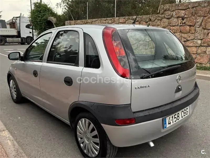 Używany Opel Corsa Club 75 KM (55 kW) 2003 Szary Hatchback