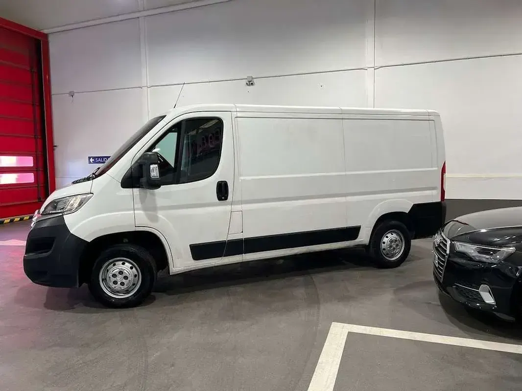 Usado Citroën Jumper 120 CV (88 kW) 2019 Blanco Monovolumen