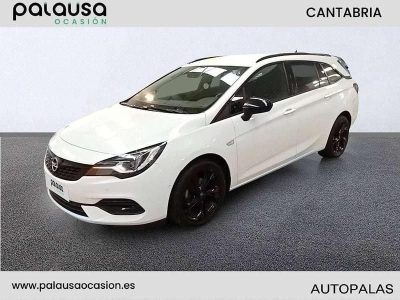Usado Opel Astra Ultimate 147 CV (108 kW) 2022 Blanco Familiar
