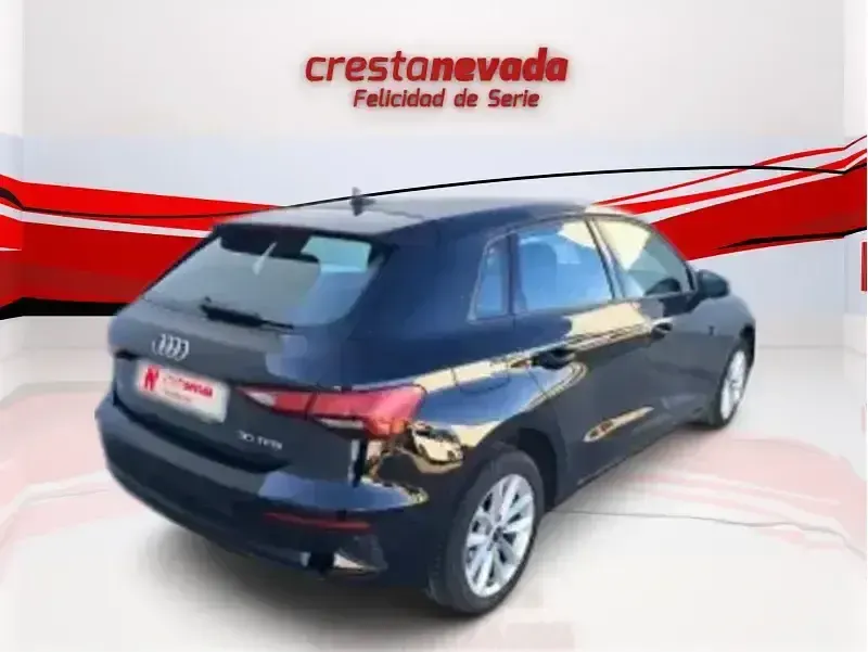 Usado Audi A3 Sportback e-tron Premium 110 CV (80 kW) 2023 Negro Utilitario