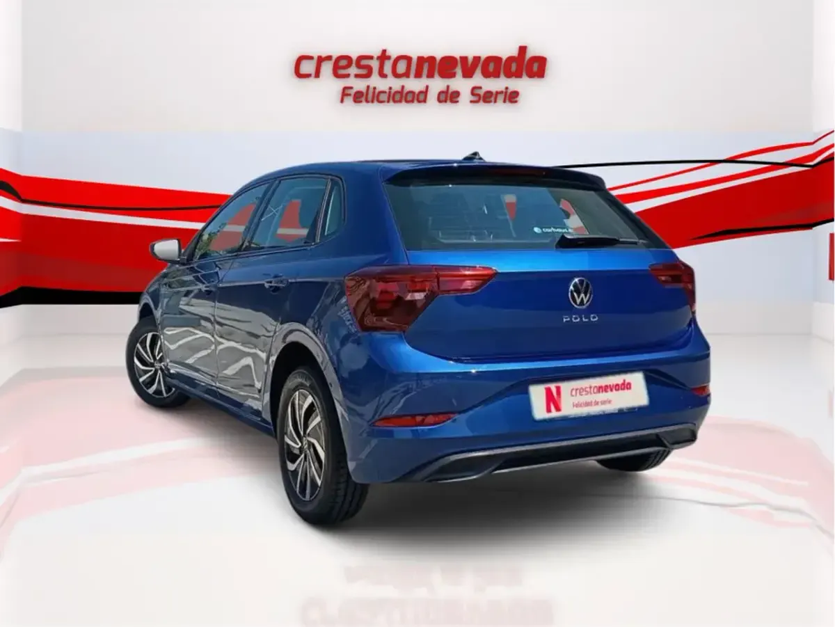 Usado VW Polo Life 95 CV (69 kW) 2022 Azul Utilitario