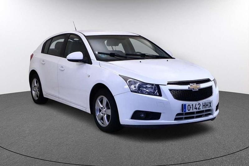 Usado Chevrolet Cruze LT 124 CV (91 kW) 2012 Blanco Utilitario