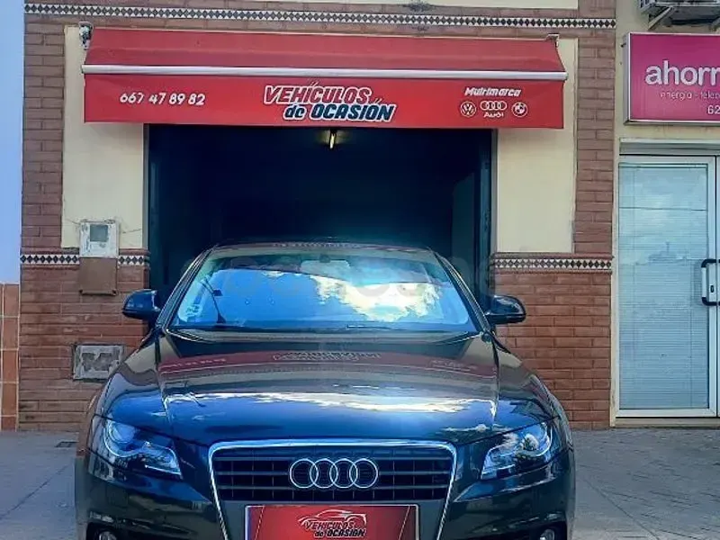Usado Audi A4 143 CV (105 kW) 2010 Negro Berlina
