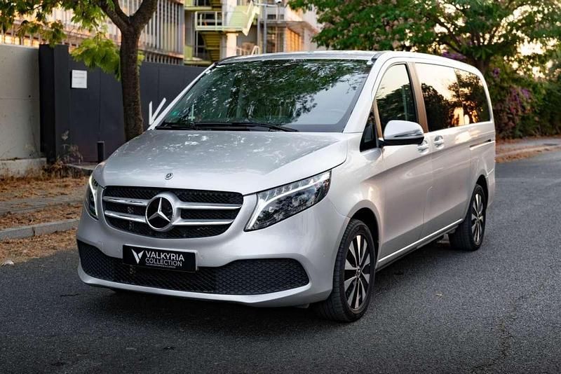 Gris Usado 2023 Mercedes V250 Monovolumen | 54.990 € (Buen precio) - Imagen 1/4