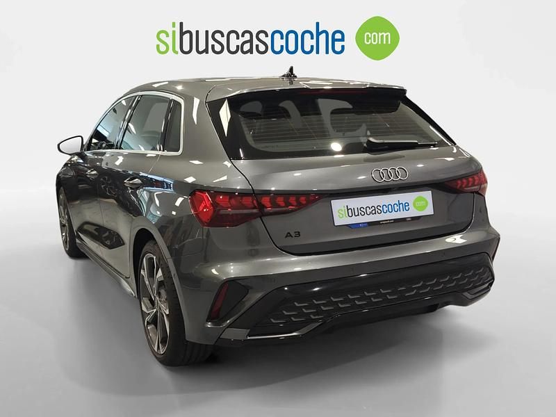 Usado Audi A3 S-Line 150 CV (110 kW) 2025 Gris/plata