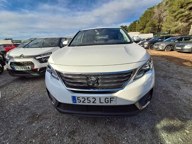 Usado Peugeot 5008 Active 130 CV (95 kW) 2020 Blanco SUV