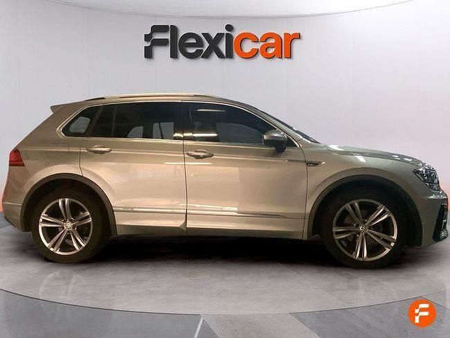 Usado VW Tiguan Sportline 150 CV (110 kW) 2019 Gris / plata SUV