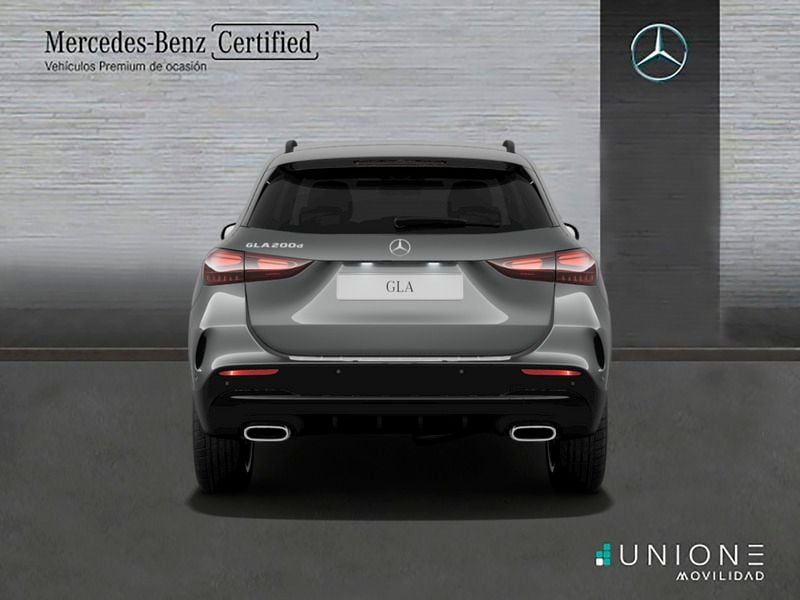Gris Usado 2024 Mercedes GLA200 SUV | 43.900 € (Precio justo) - Imagen 1/1