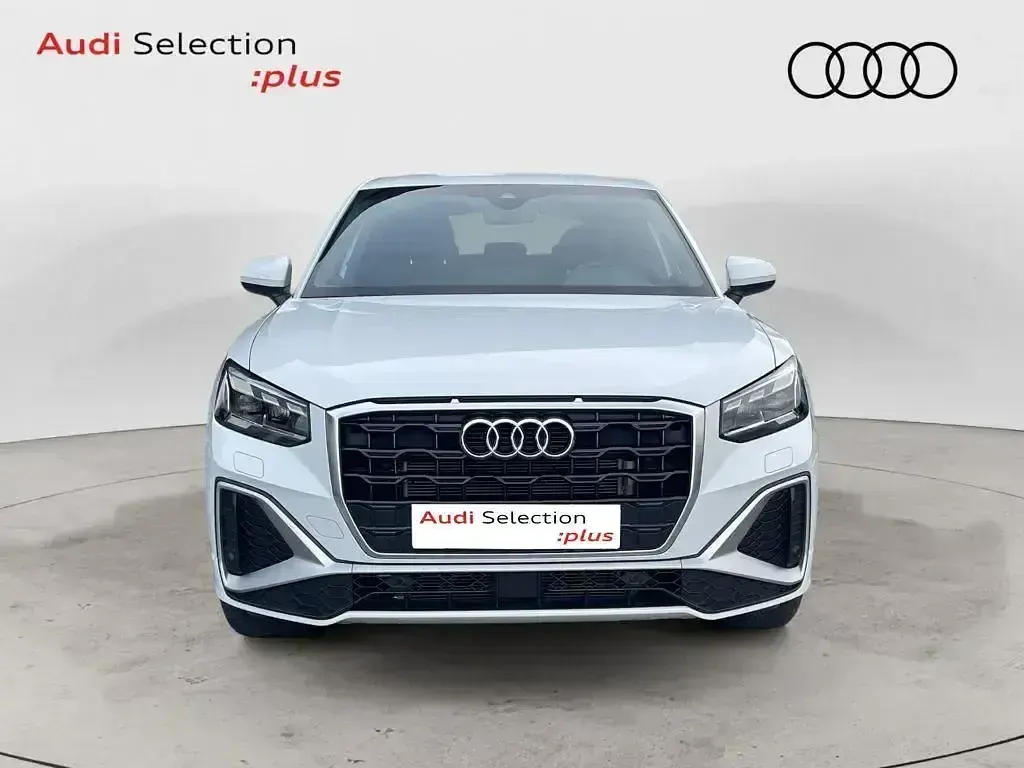 Usado Audi Q2 Ambiente 150 CV (110 kW) 2024 Blanco SUV