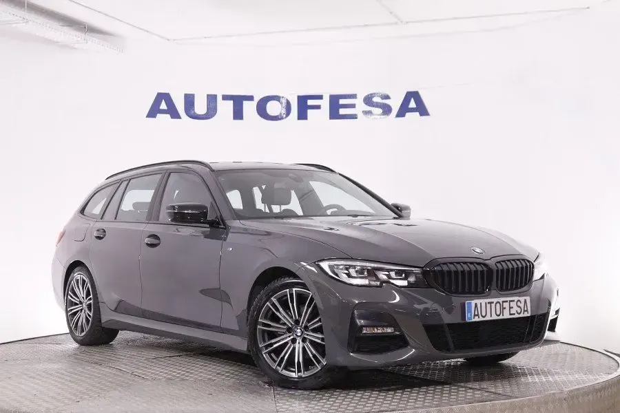 Usado BMW 320 M Sport 190 CV (139 kW) 2022 Gris titanio Familiar
