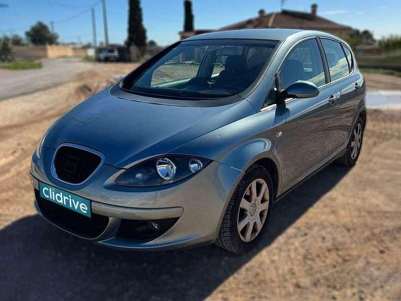 Usado Seat Altea Reference 102 CV (75 kW) 2004 Azul Monovolumen