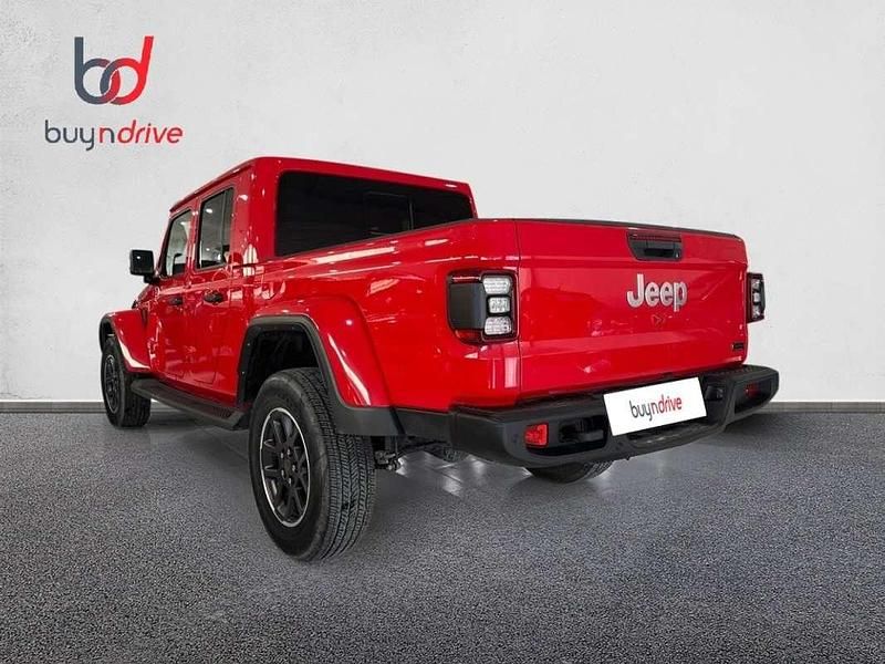 Usado Jeep Gladiator Overland 264 CV (194 kW) 2022 Rojo Recogida