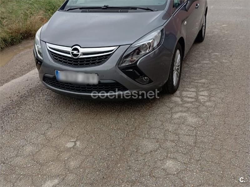 Usado Opel Zafira Tourer Selective 136 CV (100 kW) 2017 Gris / plata Monovolumen