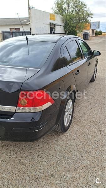Negro Usado 2008 Opel Astra Enjoy Berlina | 2450 € (Buen precio) - Imagen 1/4