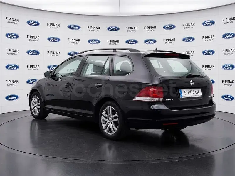 Usado VW Golf VII Advance 105 CV (77 kW) 2012 Negro Familiar