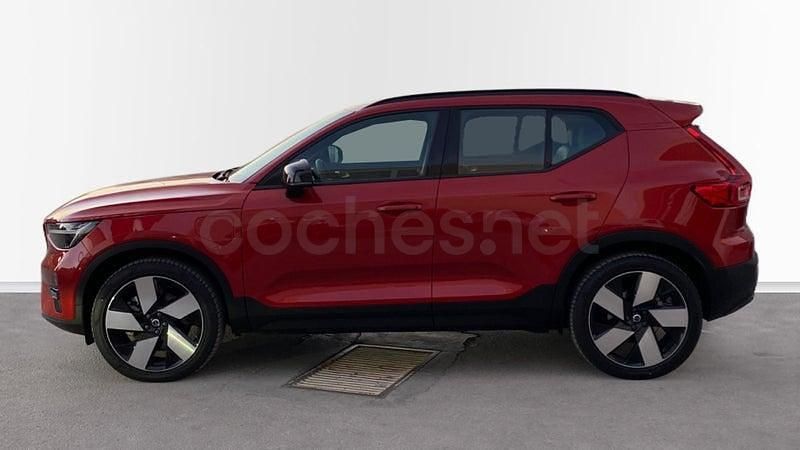 Usado Volvo XC40 Plus 211 CV (155 kW) 2023 Rojo SUV