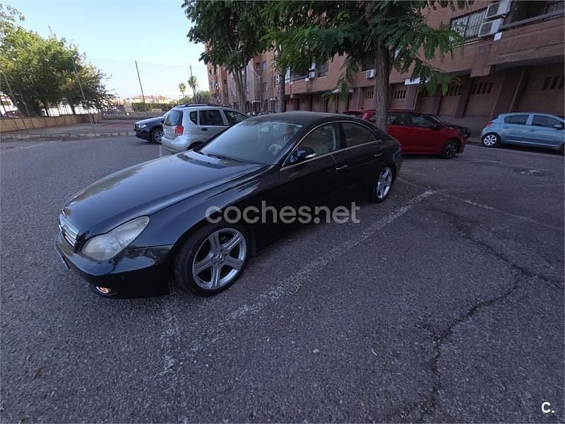 Azul Usado 2006 Mercedes CLS320 Berlina | 7900 € (Buen precio) - Imagen 1/3