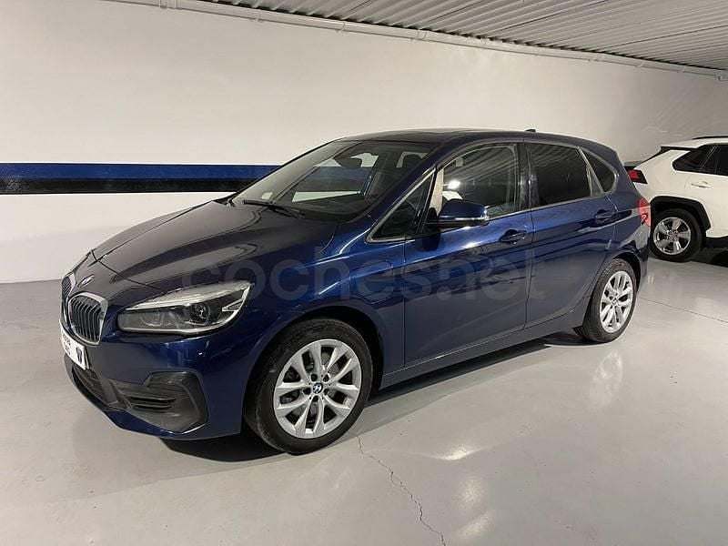 Usado BMW 225 Active Tourer iPerformance 220 CV (161 kW) 2021 Azul Monovolumen