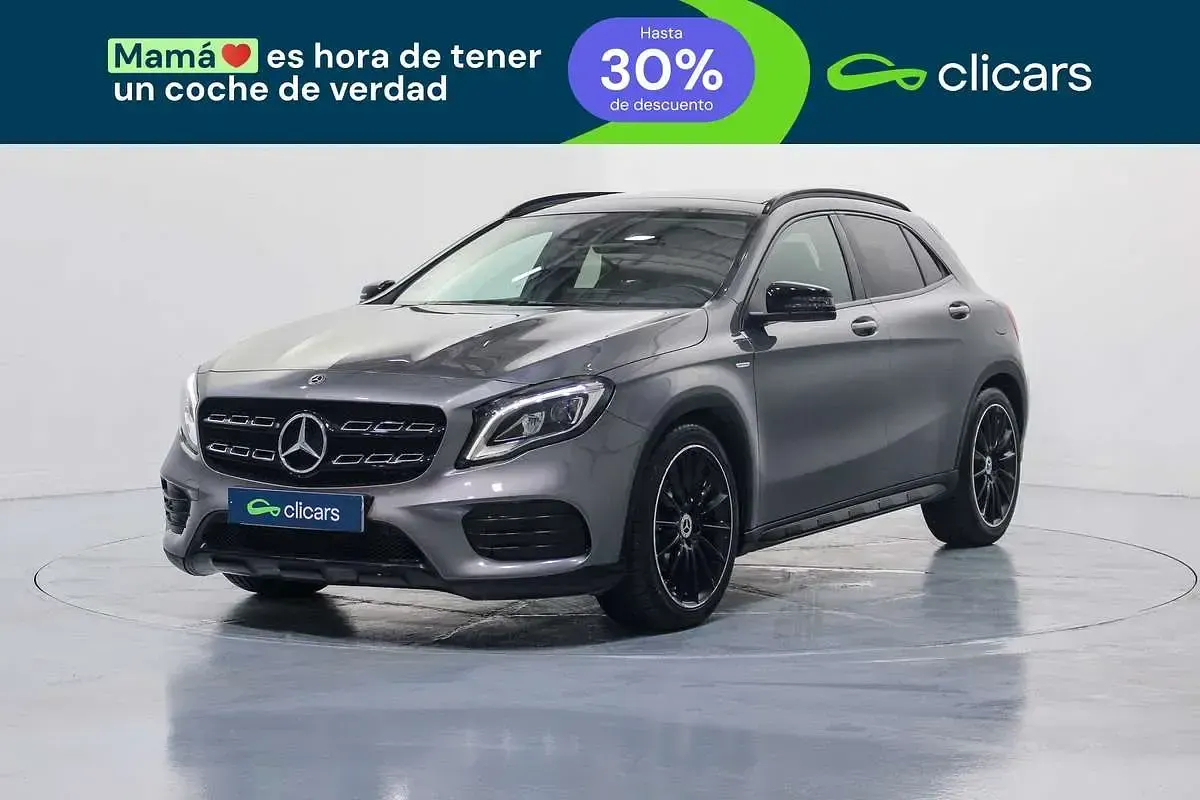 Usado Mercedes GLA200 156 CV (114 kW) 2020 Gris SUV