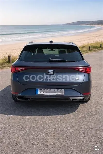 Käytetty Seat Leon FR 150 HP (110 kW) 2023 Musta Farmari