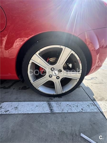 Usado Toyota MR2 140 CV (102 kW) 2004 Rojo Descapotable